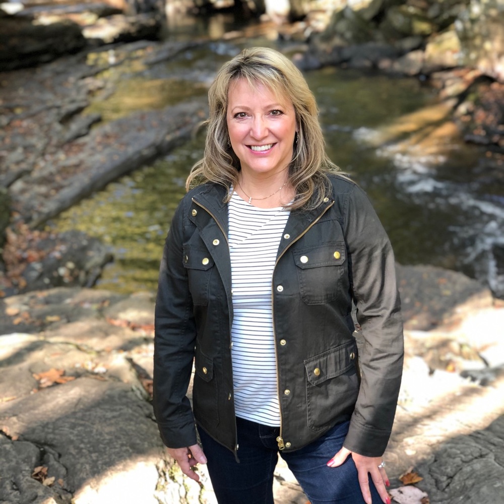 Meet your Posher, Laura